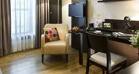 Aparthotel Citadines République