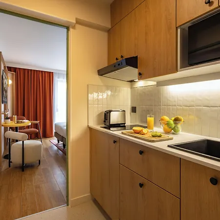 Aparthotel Citadines République