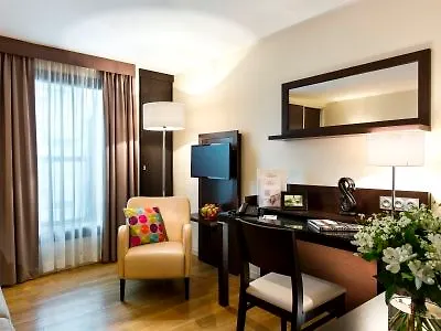 מלון דירות Citadines Republique
