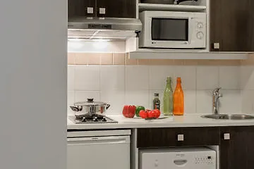 מלון דירות Citadines Republique 3*