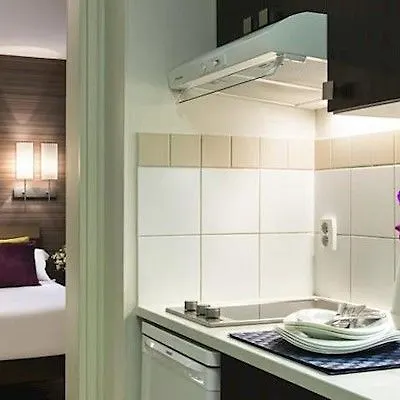 Citadines Republique 3* Párizs