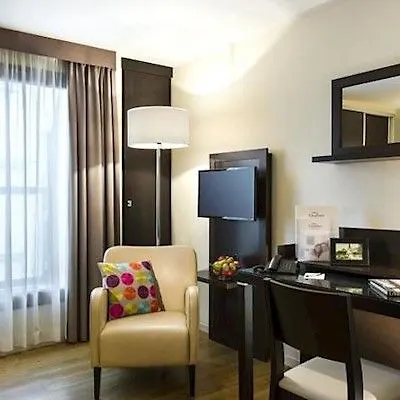 Citadines Republique מלון דירות 3*