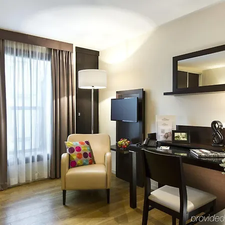 Citadines Republique 3* Parijs