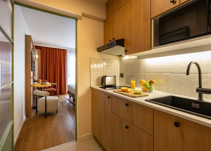 Citadines République 3*