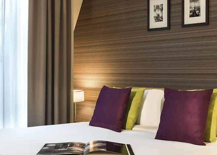 Citadines République 3* Parigi