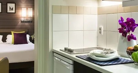 Citadines Republique Lägenhetshotell 3*